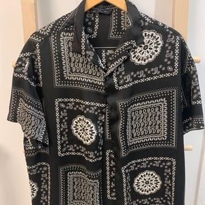 Black Satin Bandana Print Short-Sleeve Button Up